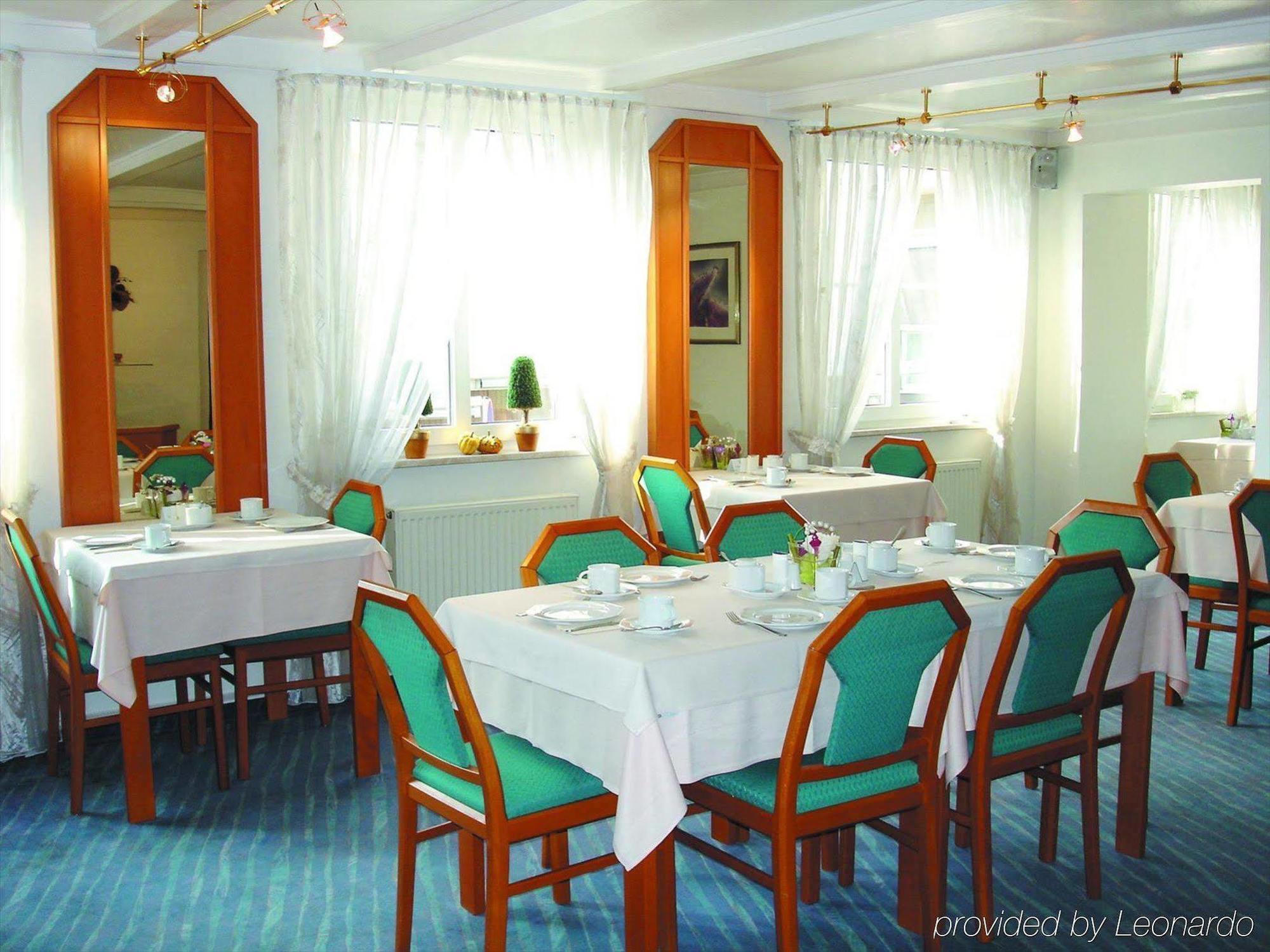 Hotel Sonne Лайнфельден-Эхтердинген Ресторан фото